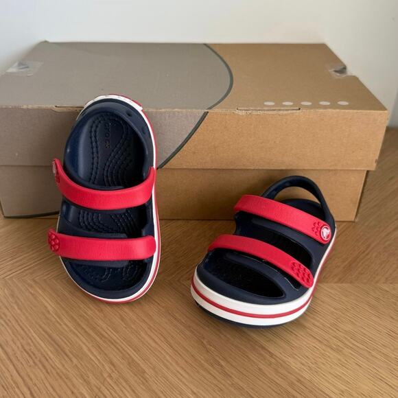 Crocs Red/Navy Toddler Sandals - SZ 6 C - Picture 7 of 9